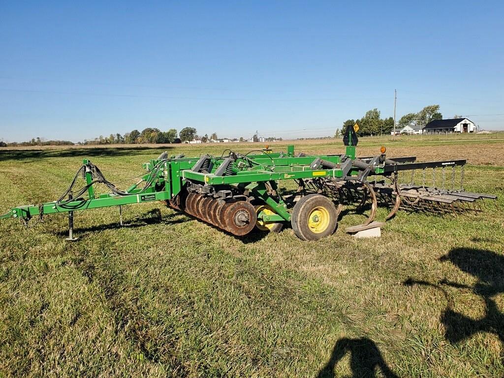 Image of John Deere 714 Image 0