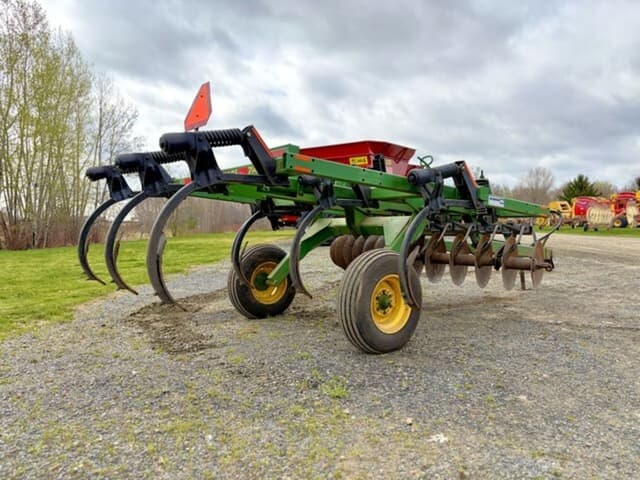 Image of John Deere 714 equipment image 3