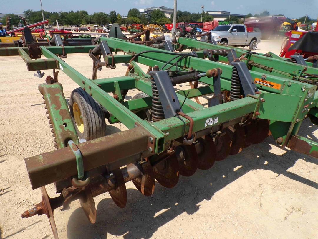 Image of John Deere 714 Primary image
