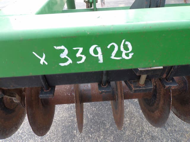 Image of John Deere 714 equipment image 1