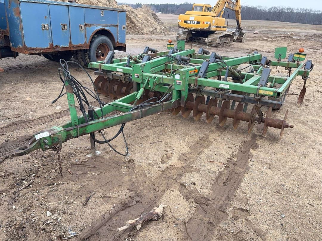 Image of John Deere 714 Primary image