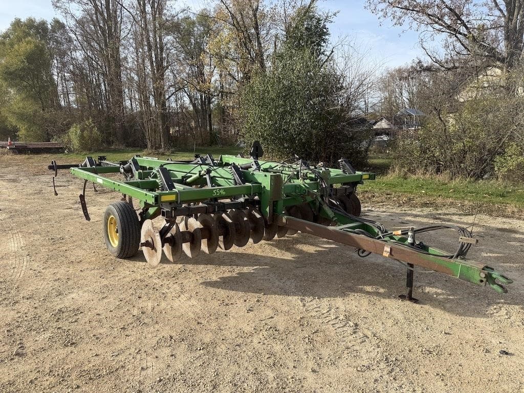 Image of John Deere 714 Primary image