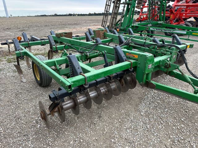 Image of John Deere 714 equipment image 4