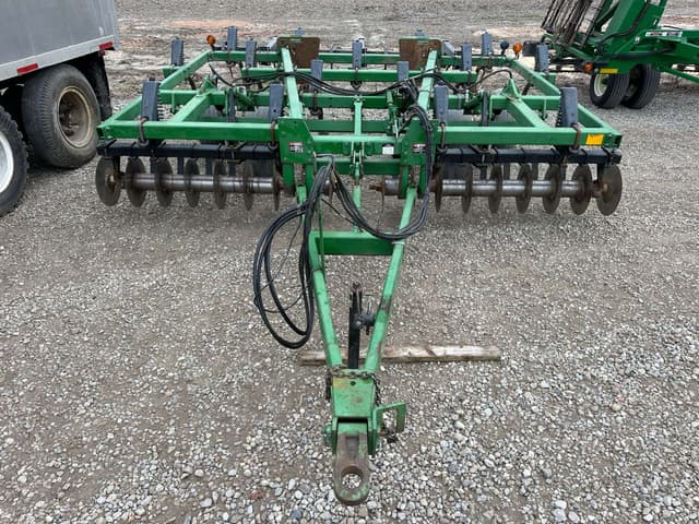 Image of John Deere 714 equipment image 2