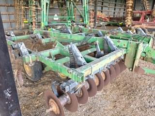 Image of John Deere 714 Image 1