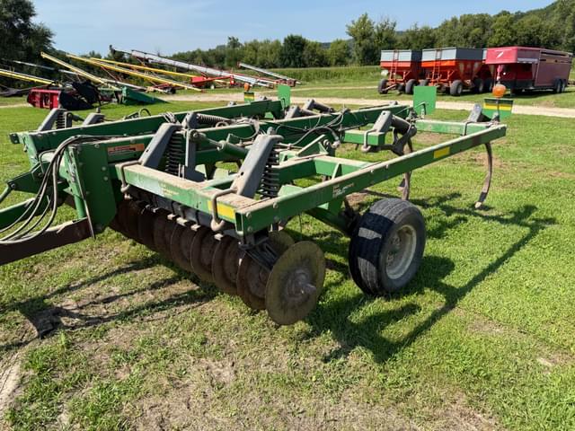 Image of John Deere 714 equipment image 1