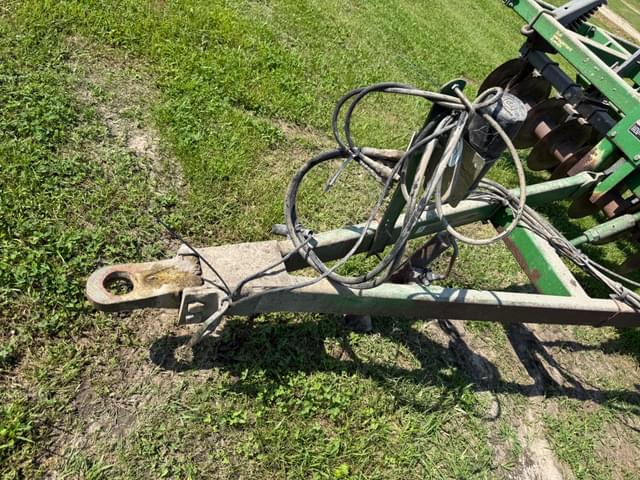 Image of John Deere 714 equipment image 3