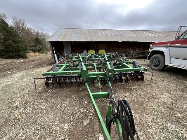 Image of John Deere 714 equipment image 2
