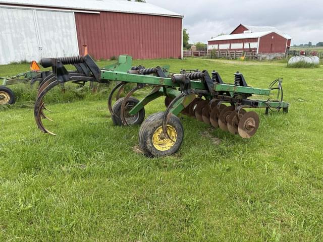 Image of John Deere 714 equipment image 3