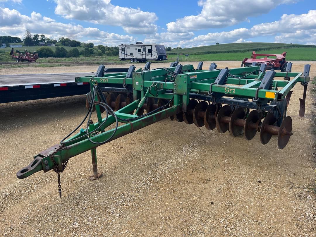 Image of John Deere 714 Image 1