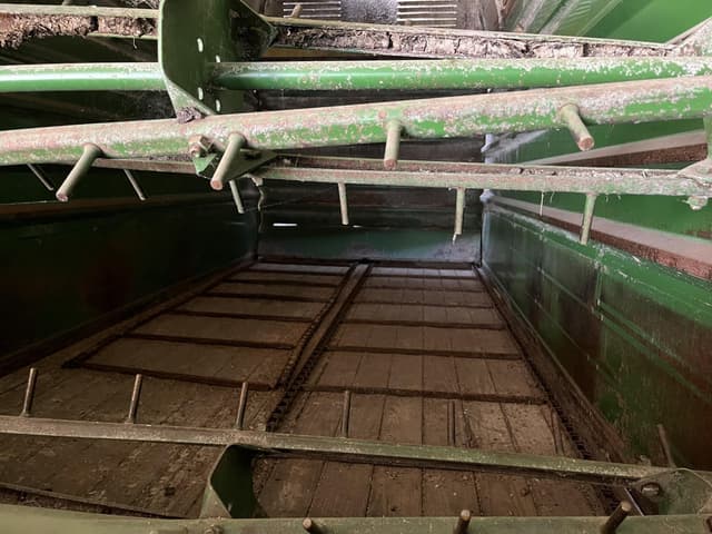 Image of John Deere 714A equipment image 4