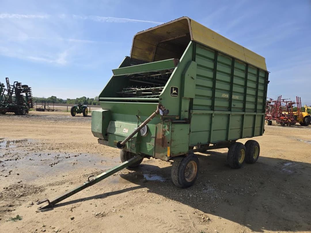 Image of John Deere 714A Primary image