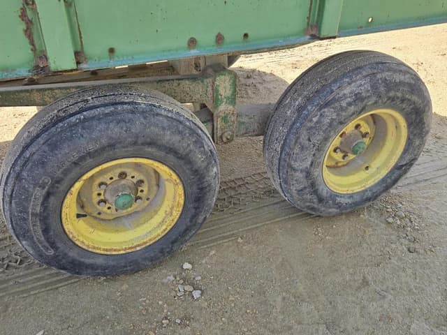 Image of John Deere 714A equipment image 4