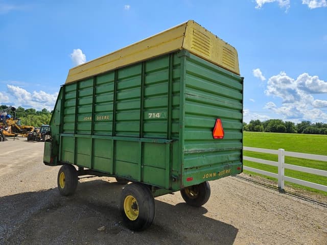 Image of John Deere 714A equipment image 2