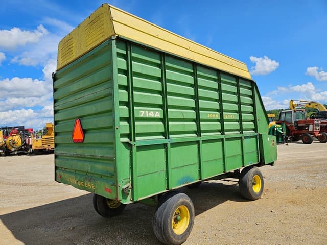 Image of John Deere 714A equipment image 4