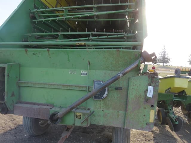 Image of John Deere 716 equipment image 2