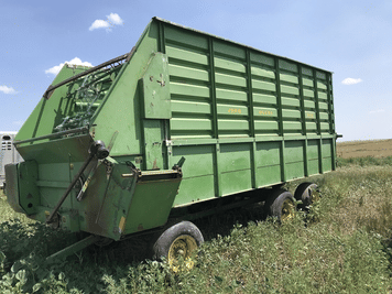Main image John Deere 716