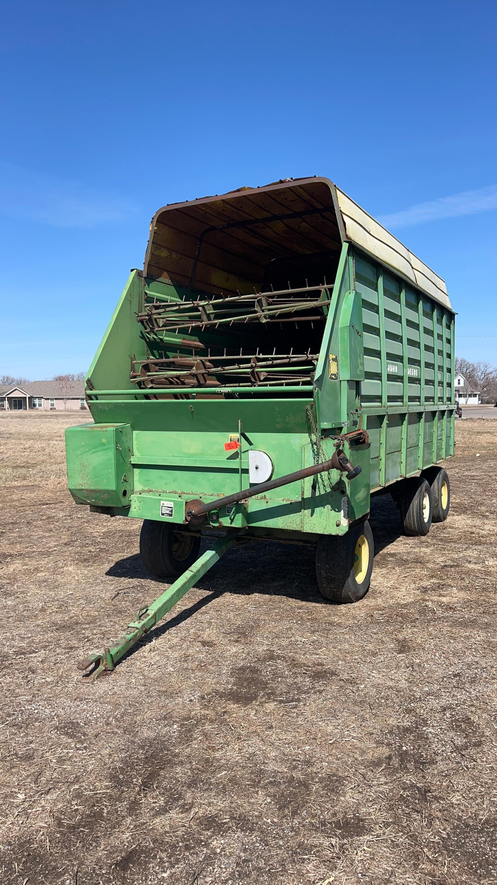 John Deere 716 Equipment Image0