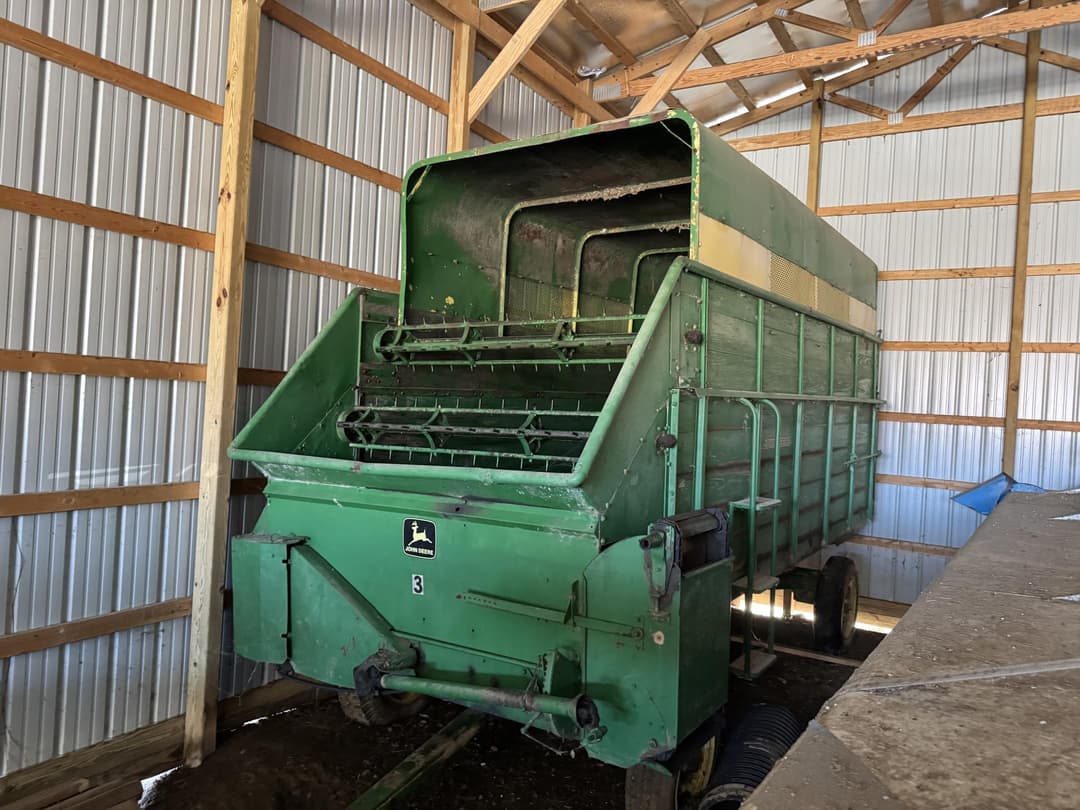 Image of John Deere 716A Primary Image