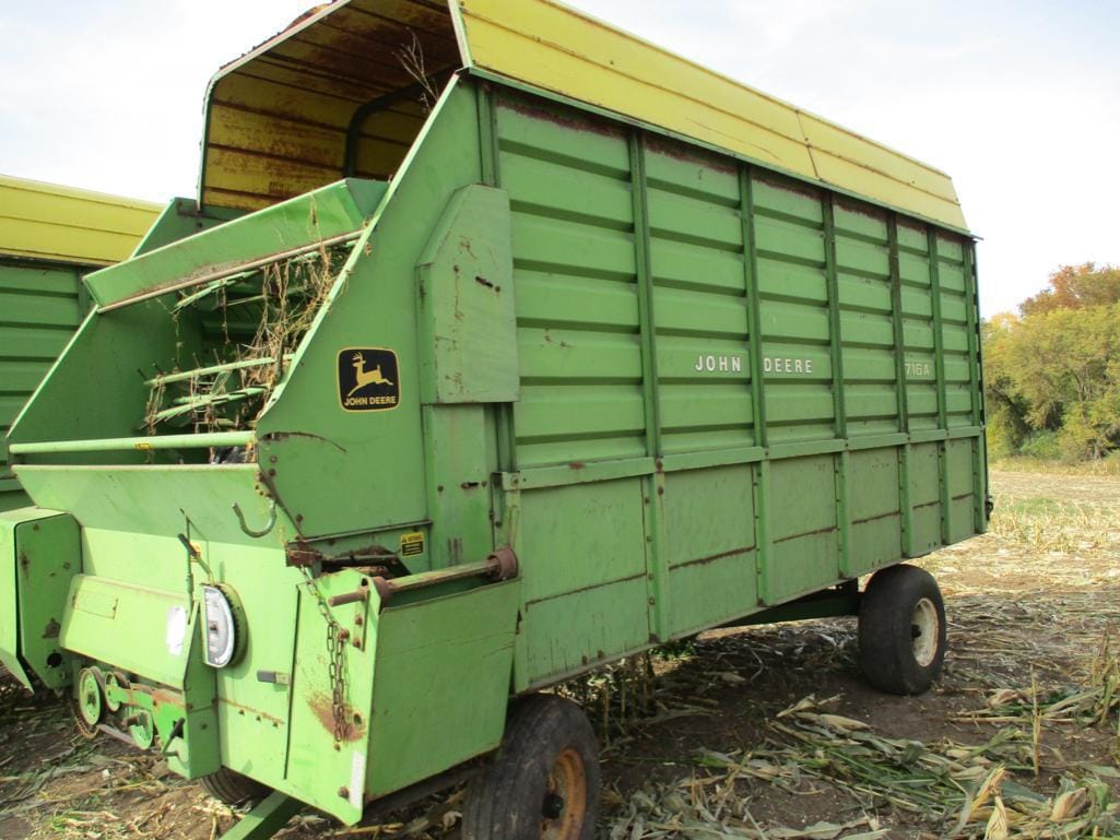 Main image John Deere 716A