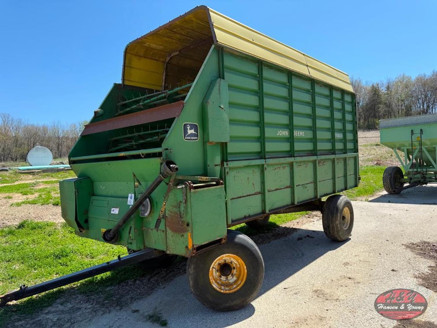 John Deere 716A Equipment Image0