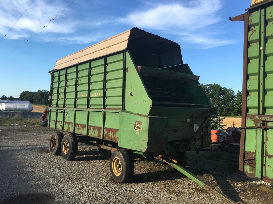 Image of John Deere 716A Image 0