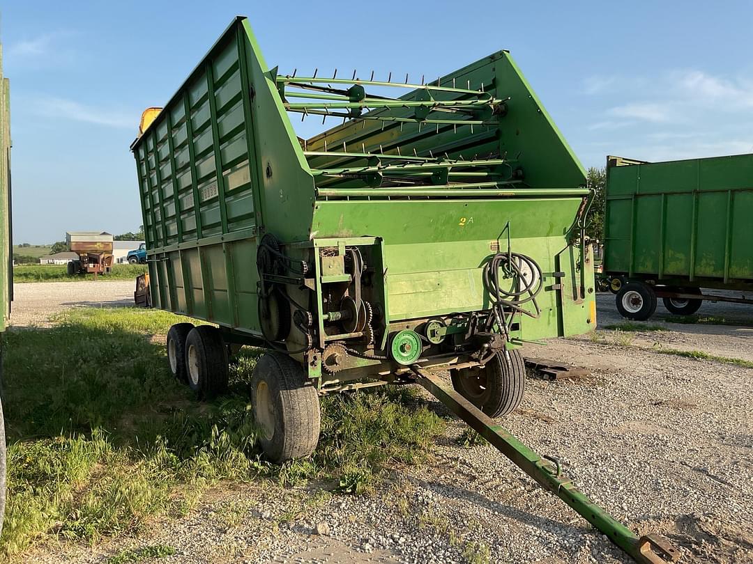 Image of John Deere 716A Primary image
