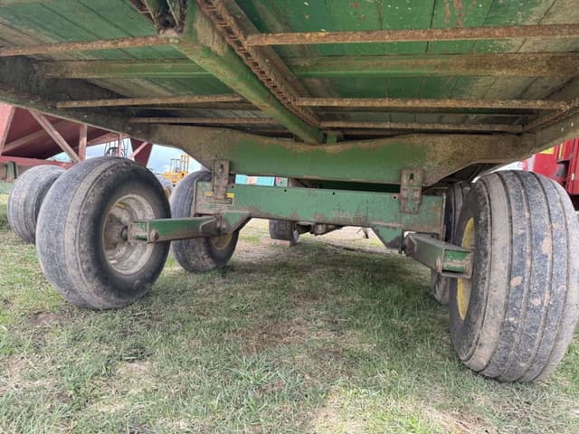 Image of John Deere 716A equipment image 4