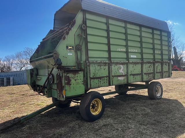 Image of John Deere 716A equipment image 2