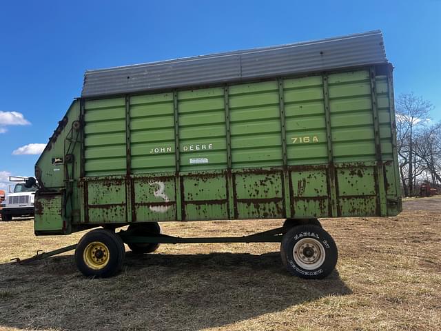 Image of John Deere 716A equipment image 3