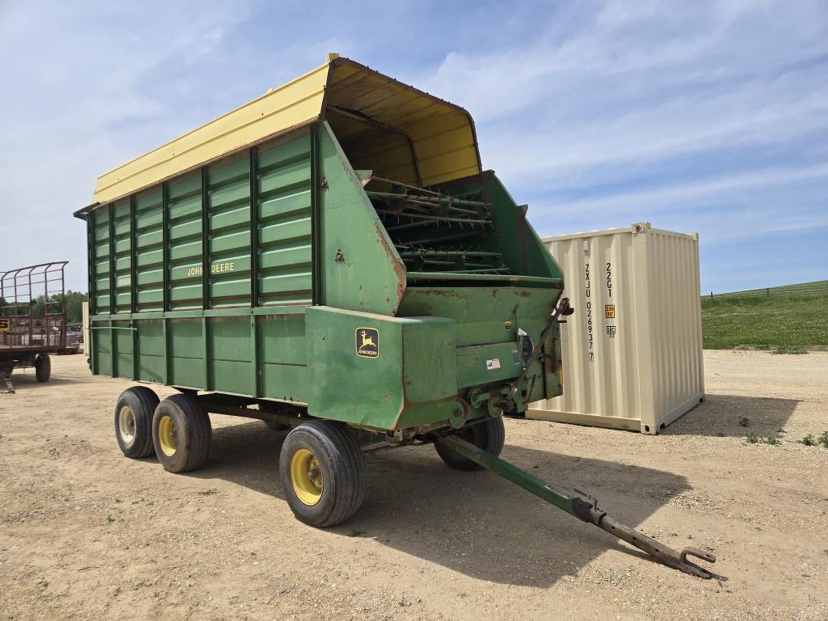 John Deere 716A Equipment Image0