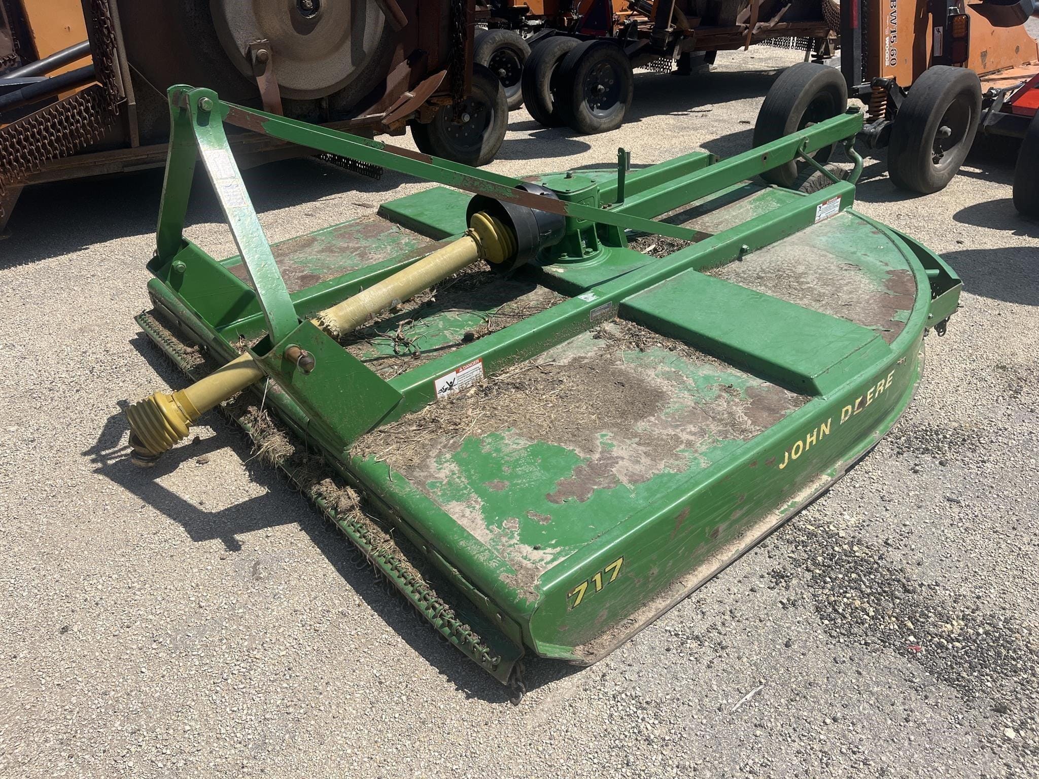 John Deere 717 Equipment Image0