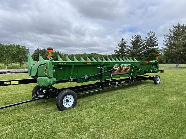 Image of John Deere 718C equipment image 1