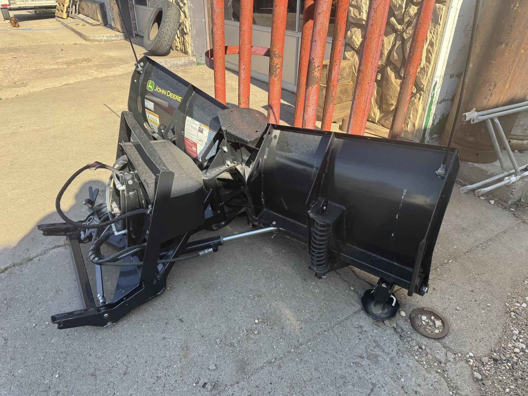John Deere 72" V Blade Equipment Image0