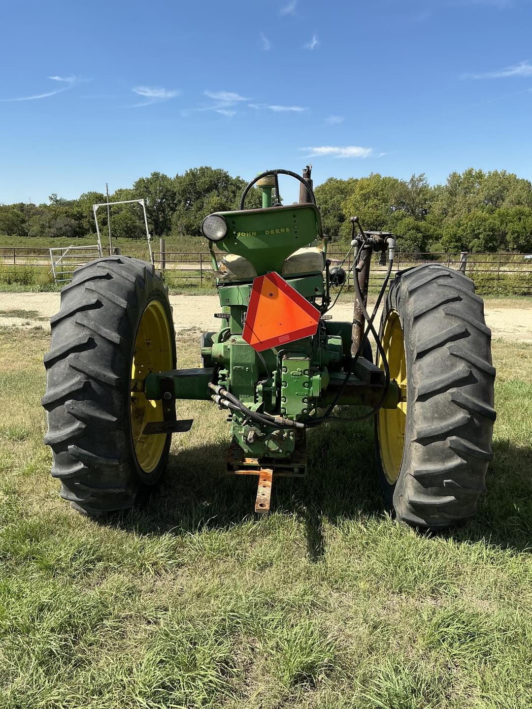 Image of John Deere 720 Image 1