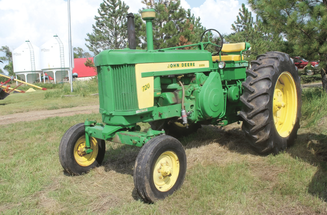 Image of John Deere 720 Image 1