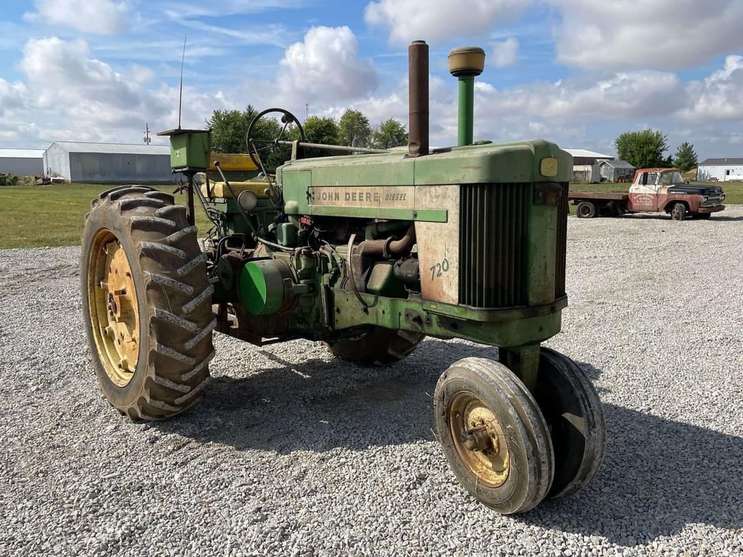 Image of John Deere 720 Primary image