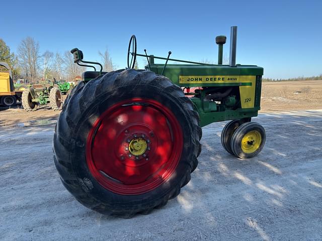 Image of John Deere 720 equipment image 4