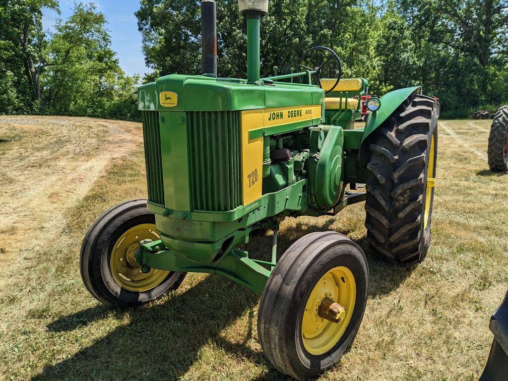 Main image John Deere 720