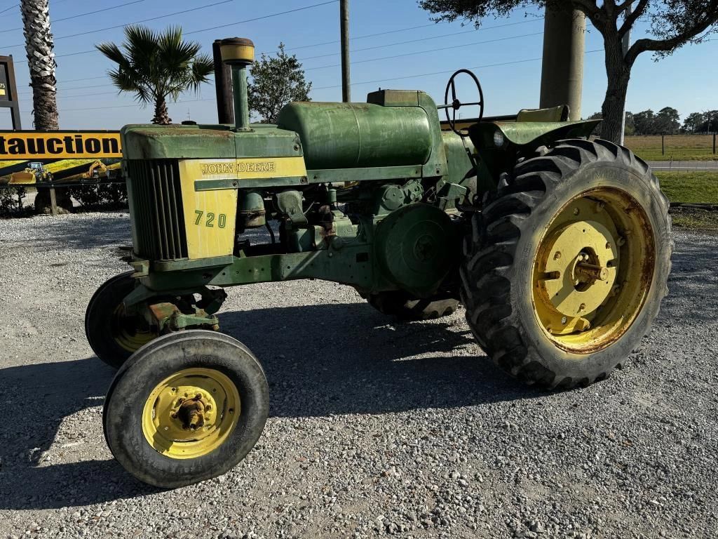 Main image John Deere 720