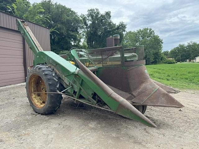 Image of John Deere 720 equipment image 1
