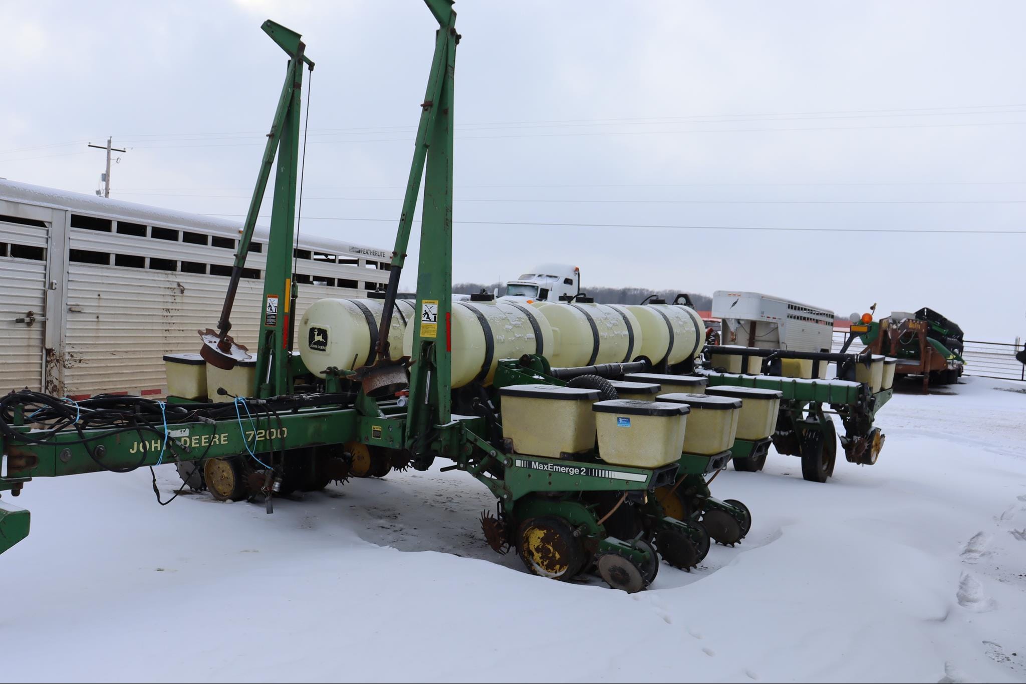 Main image John Deere 7200