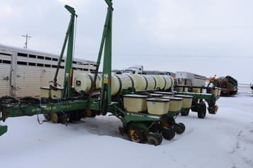 Main image John Deere 7200