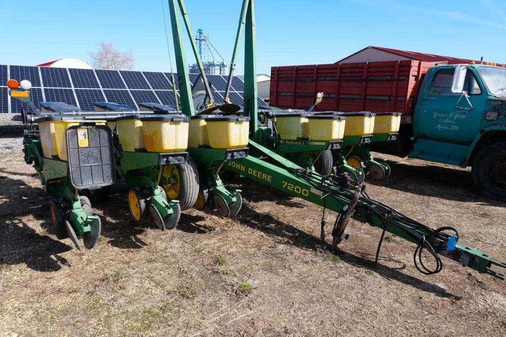 Image of John Deere 7200 Primary image