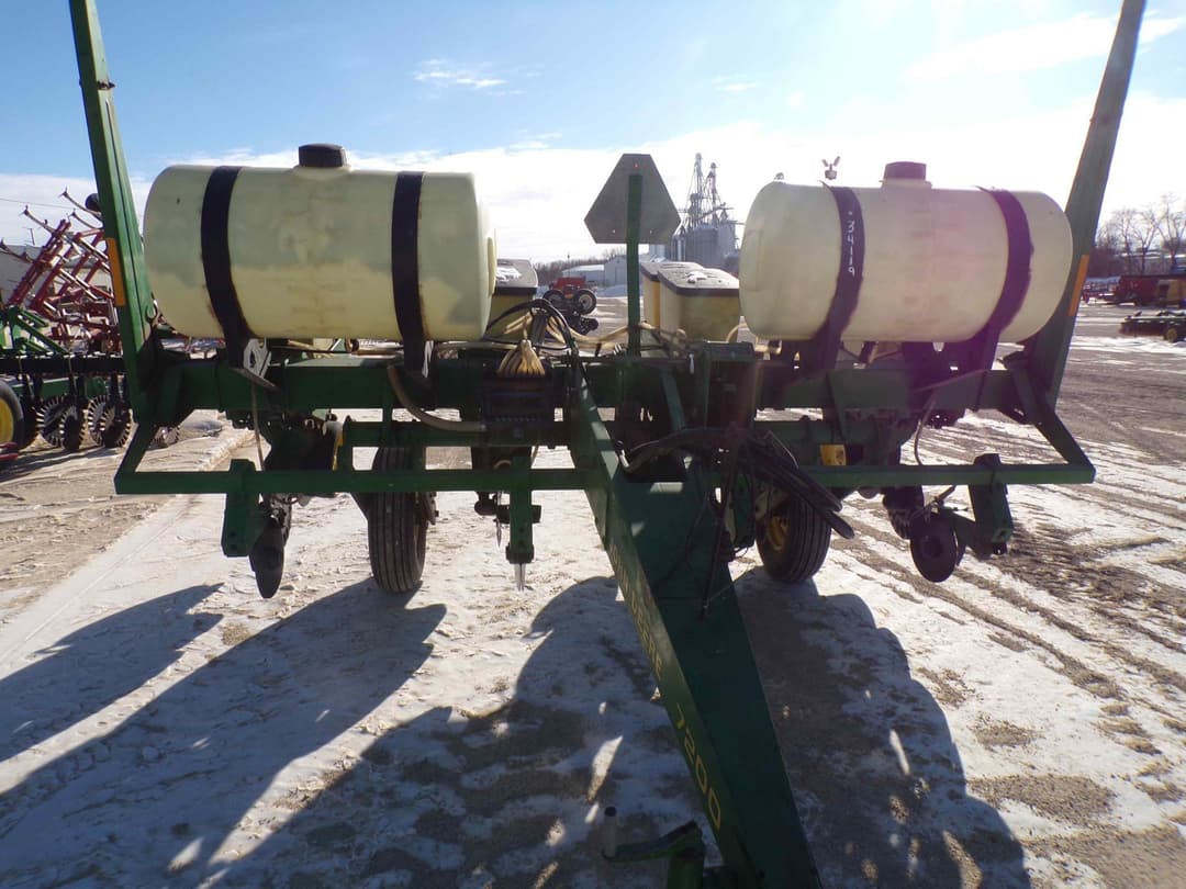 Image of John Deere 7200 Primary image
