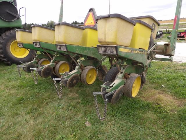 Image of John Deere 7200 equipment image 3