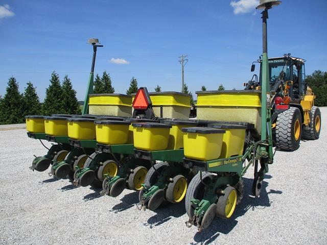 Image of John Deere 7200 equipment image 4