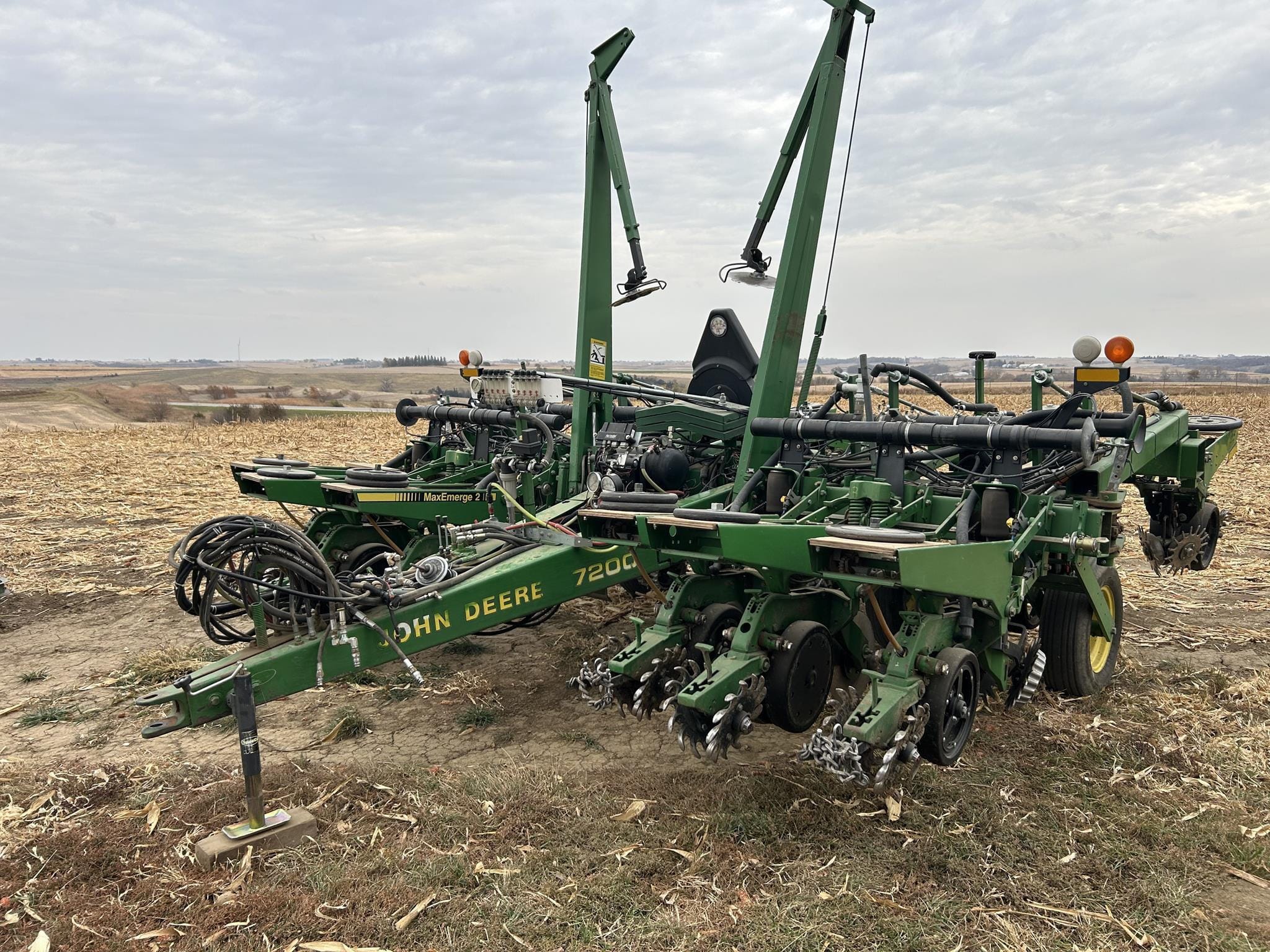 Main image John Deere 7200