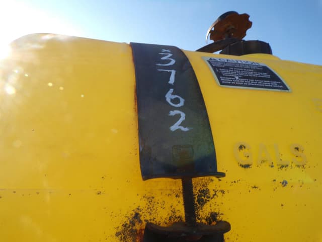 Image of John Deere 7200 equipment image 1