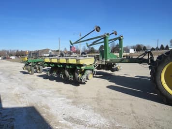 Main image John Deere 7200